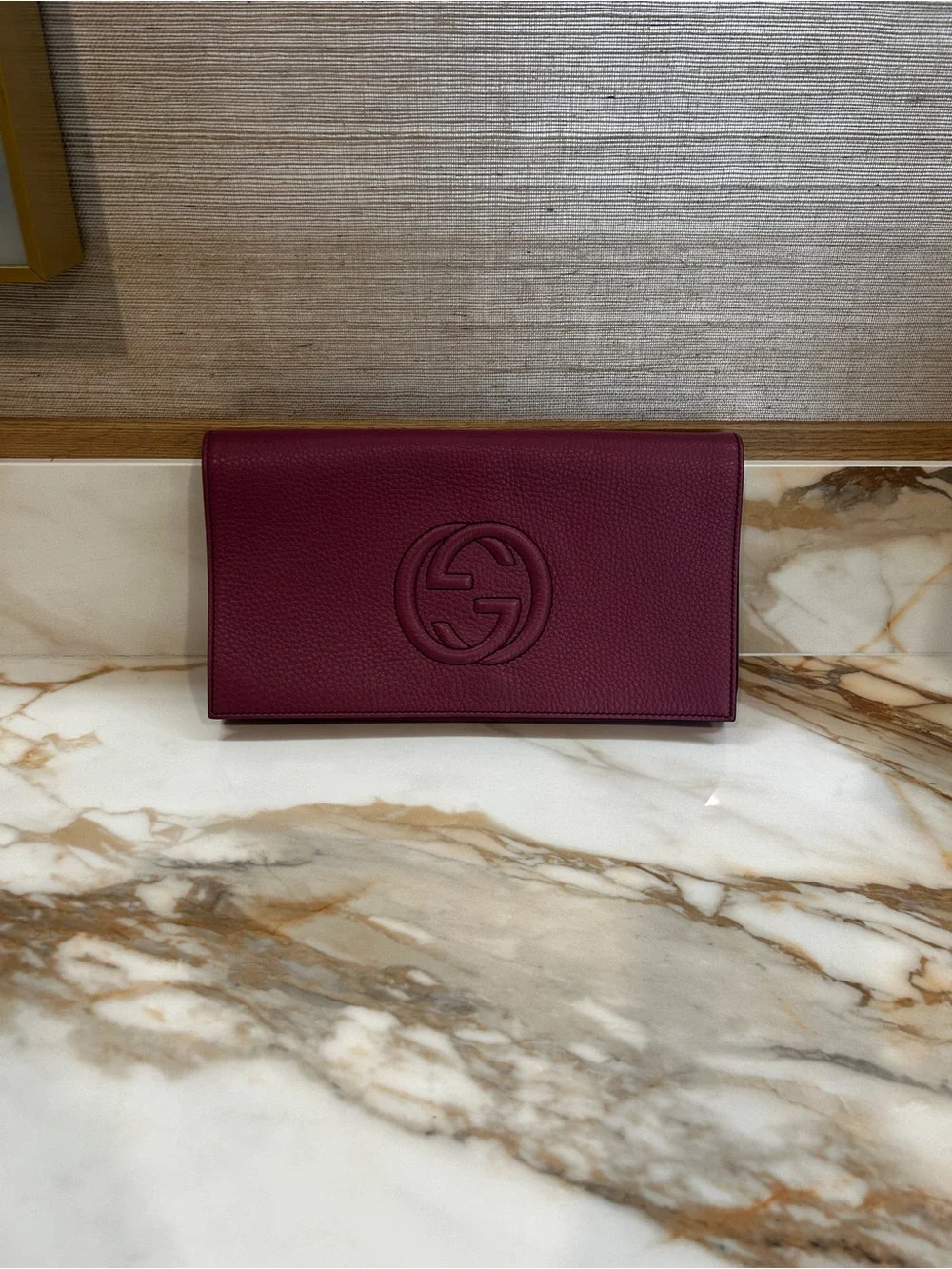 Gucci Shoulder Bag in Deep Burgundy with Gold Chain - Picture 3 of 5